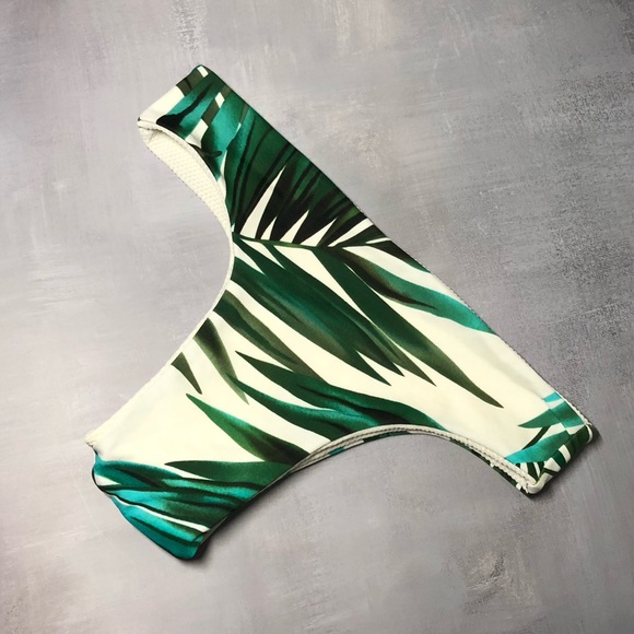 Reversible Bikini Bottom - Picture 2 of 3